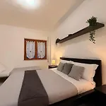 Sant'antonio Apartman *